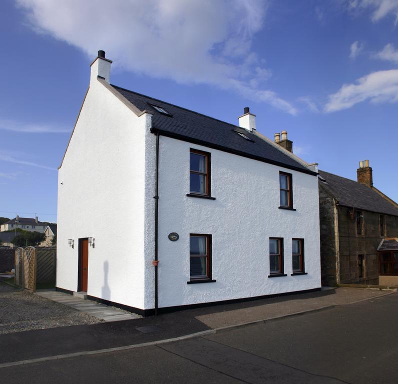 Seashore House Johnshaven